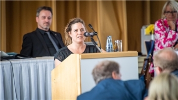 Stadtverordnetenversammlung im Juli 2022 in der VHS Bremerhaven. Wiederwahl des Oberbürgermeisters. Im Bild: Marnie Knorr. 