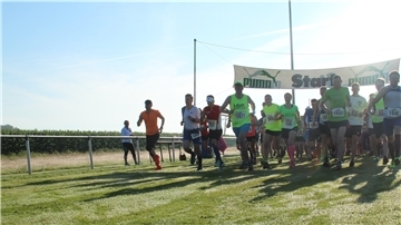 Start beim Wellener Marathon in einer idyllischen Umgebung.