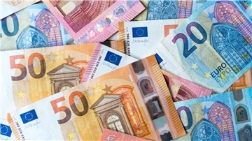 Start-ups ausschließlich von Gründerinnen erhielten 2023 102 Millionen Euro, bei solchen ausschließlich von Gründern waren es 4,9 Milliarden Euro.
