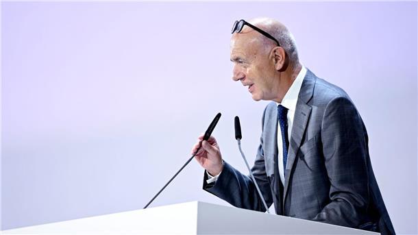 DFB-Boss Neuendorf: Mit Nike-Millionen in zweite Amtszeit Steht vor seiner zweiten Amtszeit als DFB-Präsident: Bernd Neuendorf (Archivfoto)