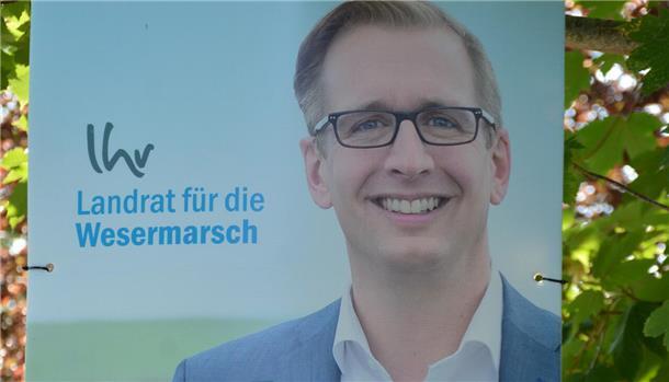 Stephan Siefken ist auf einem Wahlplakat zu sehen. 