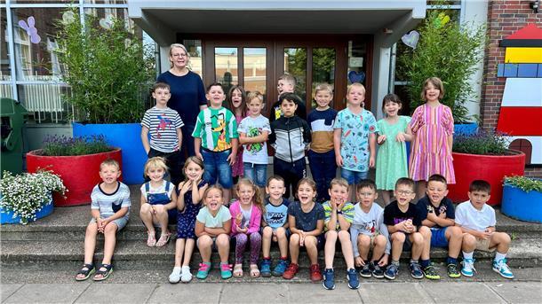 Mit Fotos von allen ersten Klassen: Diese Kinder wurden in Nordenham eingeschult Klassenfoto
