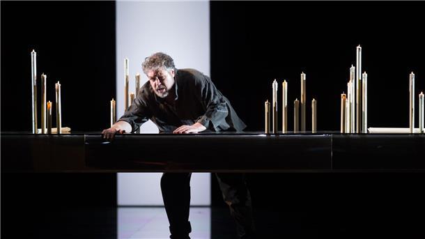 Neue Zeiten für die Bayreuther Festspiele Stephen Gould 2017 als Otello im „Otello“ von Giuseppe Verdi an der Semperoper in Dresden.