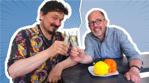 Stößchen zum Finale: Jens Schönig und Detlef Glückselig feiern mit - natürlich alkoholfreiem - Sekt, dass sie beide Sieger der Challenge sind.