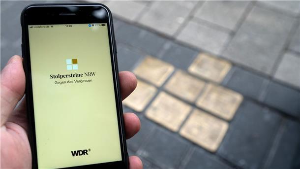 Grimme Online Award für historische Recherchen und mehr Stolpersteine in Köln. Die App und Webseite „Stolpersteine in NRW“ gehört zu den Gewinnern des diesjährigen Grimme Online Awards.