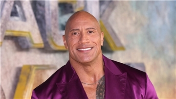 Stolzer Papa: Dwayne „The Rock“ Johnson.