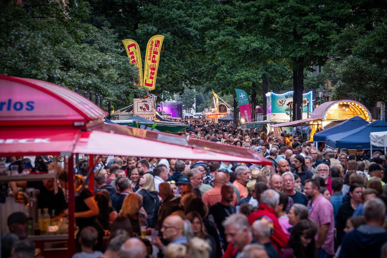 Straßenfest in der Alten Bürger startet am Freitagabend mit einem musikalischen ...