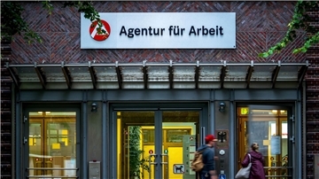 Studienstart und Ausbildungsbeginn wirken sich aber positiv auf den Arbeitsmarkt aus. (Archivfoto)