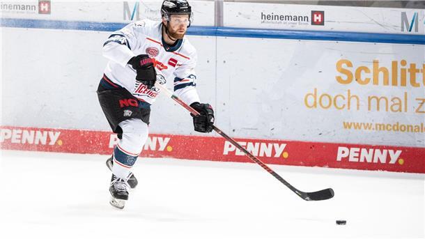 Doping: Kanadier Fox drei Monate gesperrt Stürmer Dane Fox wird für drei Monate gesperrt.