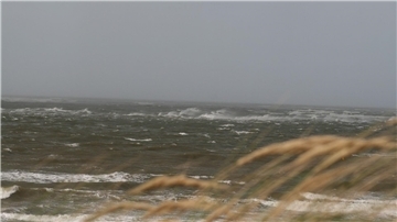 Stürmisches Wetter soll am Wochenende unter anderem auf Norderney für eine Sturmflut sorgen. (Symbolbild)