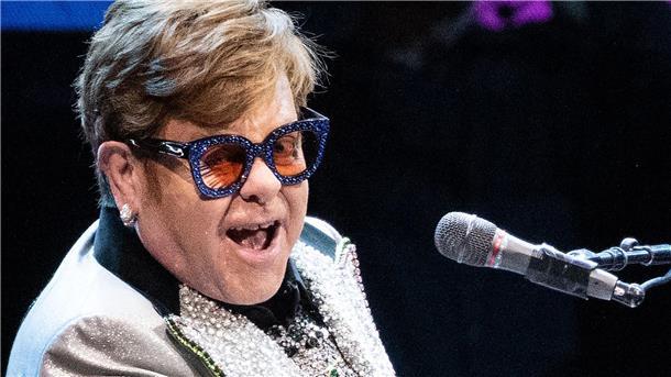 Elton John auf Abschiedstour: „Ich werde Euch vermissen“ Superstar Elton John performt im Rahmen seiner „Farewell Yellow Brick Road Tour 2023“ in der Münchener Olympiahalle.