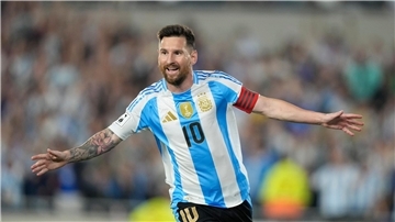 Superstar Lionel Messi erzielte drei Tore und legte zwei auf.