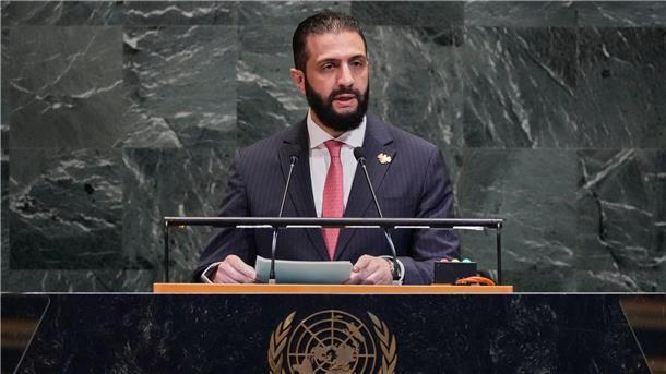 Syriens Interimspräsident al-Scharaa kritisiert Israels dauernde Angriffe auf sein Land. 