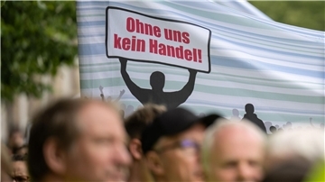 Tarifkonflikt im Einzelhandel: Seit Wochen ruft Verdi immer wieder zu teilweise mehrtägigen Warnstreiks in den Regionen auf.