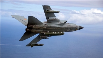 Taurus-Marschflugkörper werden von Flugzeugen aus abgefeuert. Sie sind eine Art selbst lenkende Raketen.