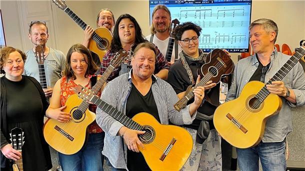 Teilnehmer Flamencolehrgang mit dem Dozenten Tim Schikoré