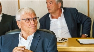 Theo Zwanziger macht sich für einen Zeugenauftritt von Wolfgang Niersbach im Sommermärchen-Prozess stark. 