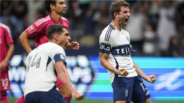 Müller trifft bei Startelf-Debüt spät zum Vancouver-Sieg Thomas Müller traf per Elfmeter zum 3:2-Sieg.