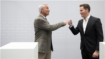Thomas Strobl (l) verzichtet auf eine erneute Kandidatur für den CDU-Landesvorsitz. Als Nachfolge schlägt er Manuel Hagel vor.