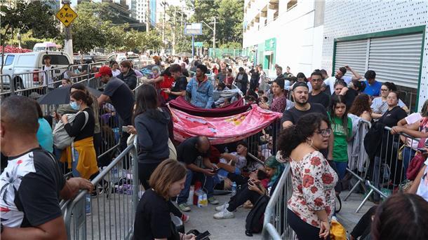 „Swiftmania“: Warum Taylor Swift so erfolgreich ist Tickets für ein Taylor-Swift-Konzert zu bekommen, ist nicht ganz einfach. In São Paulo kampieren Fans vor dem Stadion Allianz Parque.