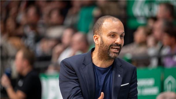 T.J. Parker vertrat erneut den erkrankten Gordon Herbert als Bayern-Coach.