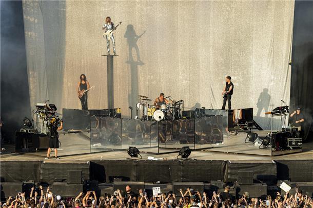 Deichbrand 2024: Das sind die schönsten Bilder vom Festival-Freitag Tokio Hotel spielten am Freitag auf der Fire Stage.