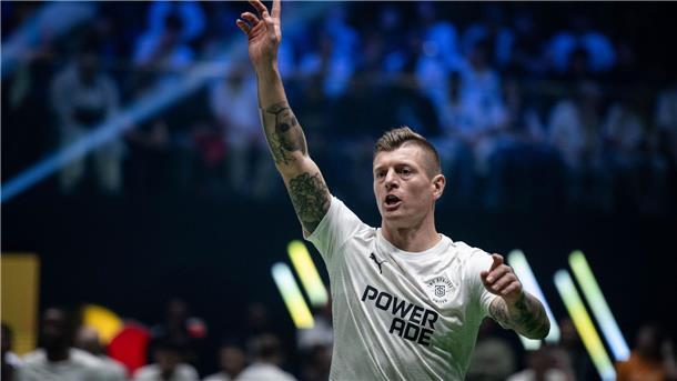 Toni Kroos verteidigt Rüdiger: Hat niemanden umgebracht Toni Kroos steht zu seinem Ex-Teamkollegen.