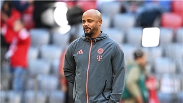 Trainer Vincent Kompany muss auf Serge Gnabry verzichten.