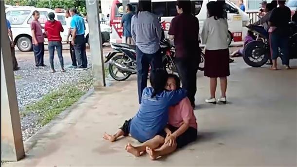 Trauer am Ort der Tragödie im Nordosten Thailands.