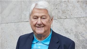 Werder trauert um Club-Legende Max Lorenz Trauer um eine Werder-Legende: Max Lorenz ist gestorben. (Archivbild)