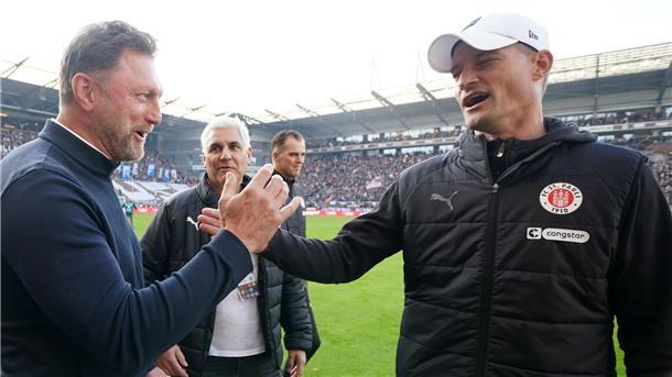 Wolfsburgs Hasenhüttl: „Fußball ist keine One-Man-Show mehr“ Treffen sich am Samstag wieder: Trainer Ralph Hasenhüttl (l) vom VfL Wolfsburg und sein St. Pauli-Kollege Alexander Blessin (r).