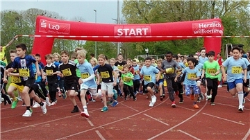Kinder starten beim zweiten Nordenhamer Umweltlauf. Demnächst steht die dritte Auflage der Laufveranstaltung an.