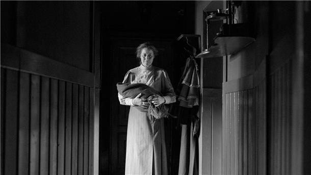 Trine Dyrholm in einer Filmszene. 