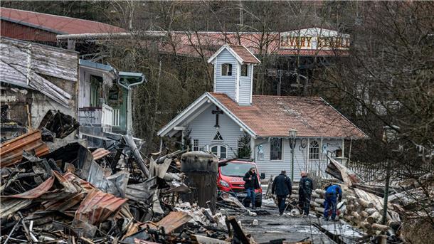 Brand in „Pullman City“: Neustart im Frühjahr Trotz schwerer Schäden will die Westernstadt „Pullman City“ im Frühjahr wieder ihr volles Programm anbieten.