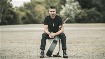 Sänger und Gitarrist Troy Petty 