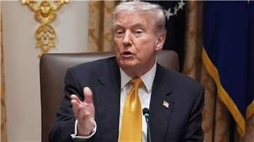 Trump spricht wieder über ein mögliches Treffen mit Putin. 