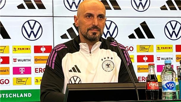 U21-Nationaltrainer Antonio Di Salvo lässt die Frage nach der Nummer 1 offen. (Archivfoto)