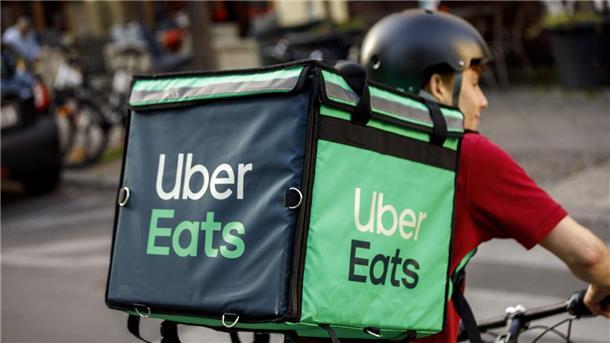 Neuer Lieferdienst will Bremerhaven satt machen Uber Eats will sich jetzt auch in Bremerhaven etablieren.