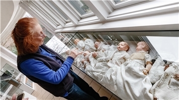 Über 500 Puppen kann man im Museum von Elke Dröscher besichtigen.