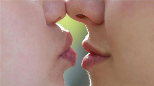 Online-Dating kann sogar zu einer Art Burnout führen Über Online-Dating versuchen in Deutschland 20 Millionen Menschen die Liebe zu finden. (Illustration)