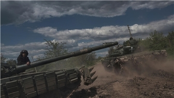 Ukrainische Panzer in der Nähe von Bachmut.