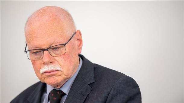 Ulrich Mäurer kündigte seinen vorzeitigen Rücktritt als Innensenator an. (Archivfoto)
