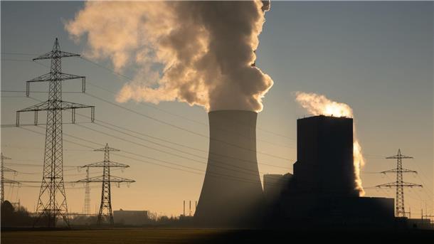 IEA: Mehr Tempo bei Energiewende, CO2-Ausstoß auf Rekordhöhe Um Klima- und Energieziele zu erreichen, sind verstärkte Maßnahmen zur Umstellung auf saubere Energien nötig.