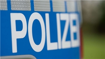 Unbekannte gelangten am Sonntag auf das Grundstück eines 64-Jährigen in Bremervörde. Das berichtet die Polizei (Symbolbild).