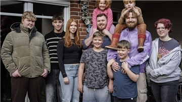 Unter den drei Schwestern und sieben Brüder herrscht Vertrauen. 