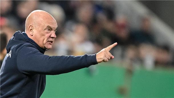 Augsburger Pokal-K.o. nächster Tiefschlag für Wagner Unter Uwe Rösler geht es aufwärts mit dem VfL Bochum.