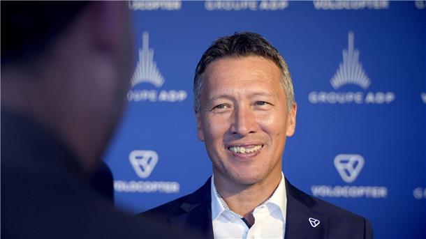 Volocopter hebt zu Olympia ab - noch keine Passagierflüge Unternehmenschef Dirk Hoke spricht von einem Meilenstein.