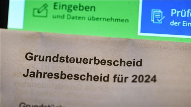 Mehr als eine Million Grundsteuererklärungen fehlen Ursprünglich war als Abgabefrist der Grundsteuererklärung Ende Oktober 2022 gesetzt gewesen.