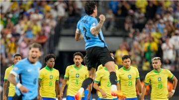 Uruguay jubelt gegen Brasilien nach dem Elfmeterschießen.