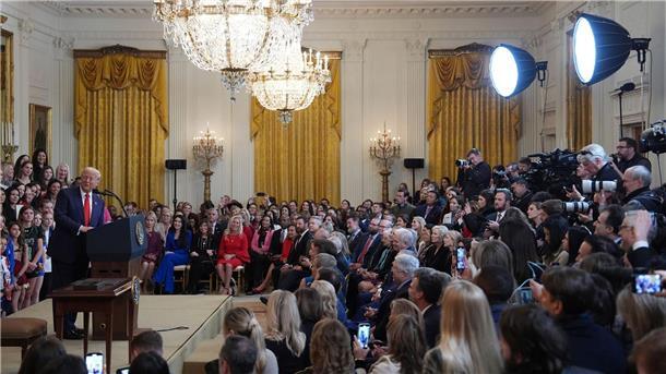 Nach Trump-Dekret: Hochschulsport gegen „Stigmatisierung“ US-Präsident Donald Trump will Transmenschen von der Teilnahme am Frauensport ausschließen